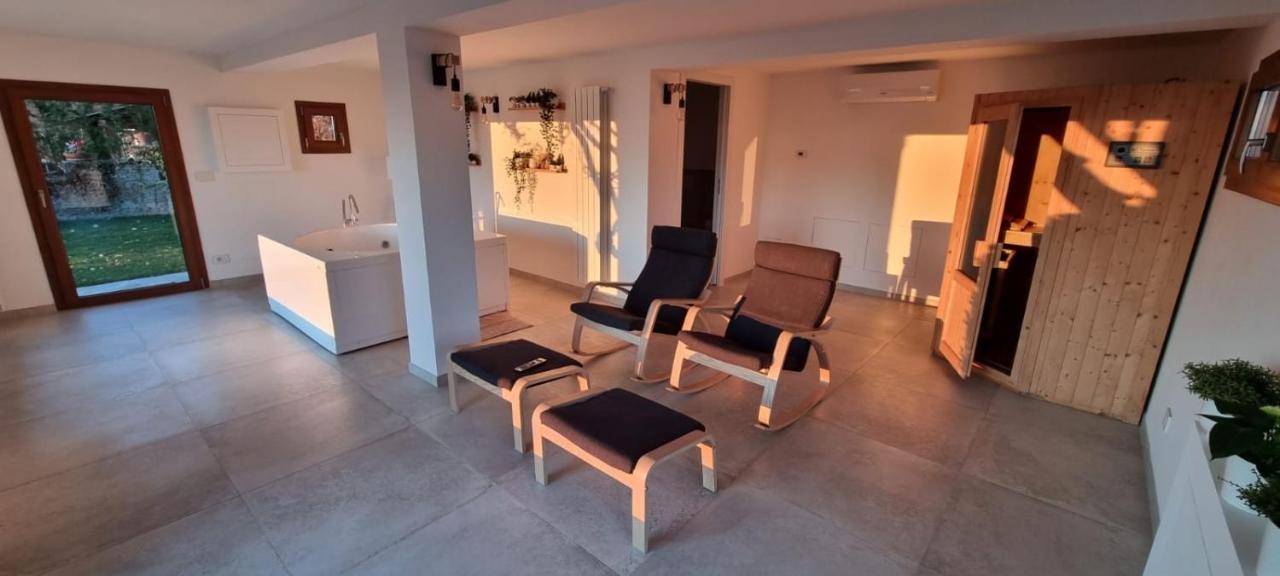 Chalet Sophie - Luxury Chalet Roletto Zewnętrze zdjęcie